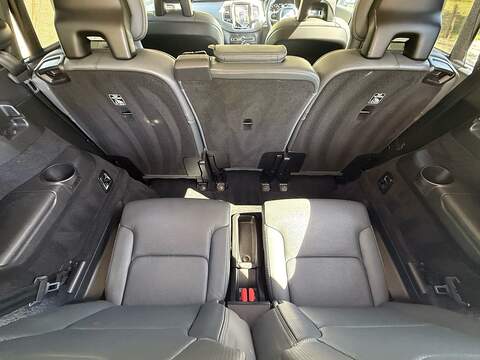 Volvo XC90 2.0h T8 Twin Engine Recharge 11.6kWh Inscription Pro SUV 5dr Petrol Plug-in Hybrid Auto 4WD Euro 6 - U10004243
