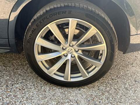 Volvo XC90 2.0h T8 Twin Engine Recharge 11.6kWh Inscription Pro SUV 5dr Petrol Plug-in Hybrid Auto 4WD Euro 6 - U10004243