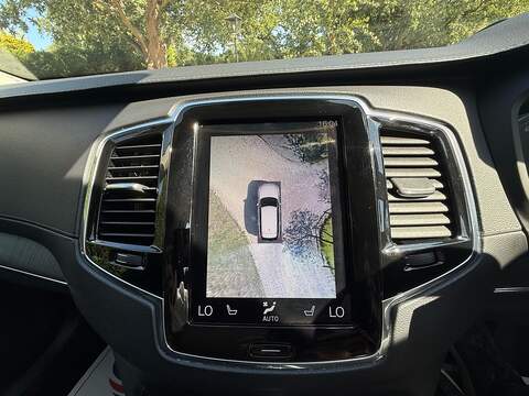 Volvo XC90 2.0h T8 Twin Engine Recharge 11.6kWh Inscription Pro SUV 5dr Petrol Plug-in Hybrid Auto 4WD Euro 6 - U10004243