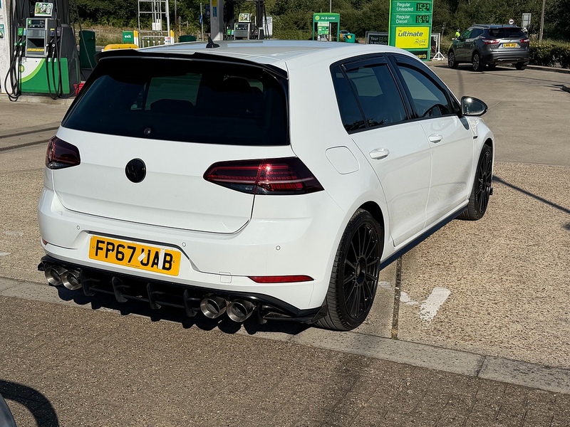 Volkswagen Golf 2.0 TSI R Hatchback 5dr Petrol DSG 4Motion Euro 6 (s/s) (310 ps) - U10004245