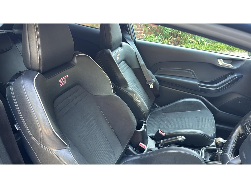 Ford Fiesta 1.5T EcoBoost ST-3 Hatchback 3dr Petrol Manual Euro 6 (200 ps) - U10004246