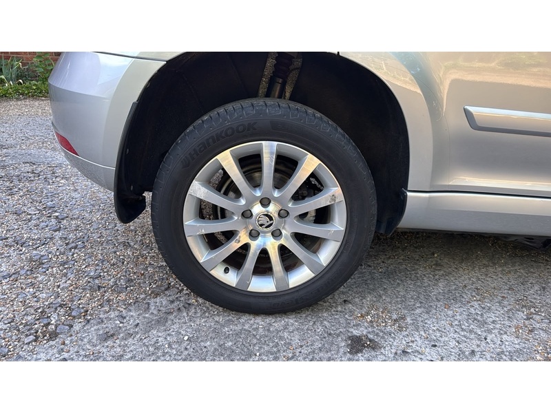 Skoda Yeti 1.2 TSI SE L SUV 5dr Petrol DSG Euro 6 (s/s) (110 ps) - U10004248