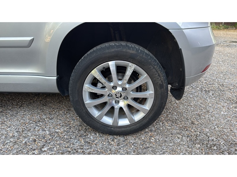 Skoda Yeti 1.2 TSI SE L SUV 5dr Petrol DSG Euro 6 (s/s) (110 ps) - U10004248
