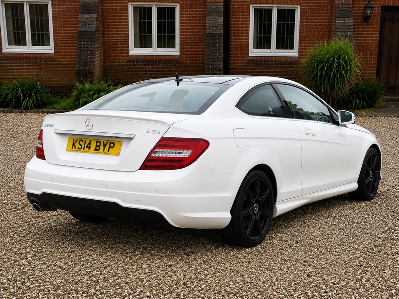 Mercedes-Benz C Class 2.1 C220 CDI AMG Sport Edition Coupe 2dr Diesel G-Tronic+ Euro 5 (s/s) (170 ps) - U10004249