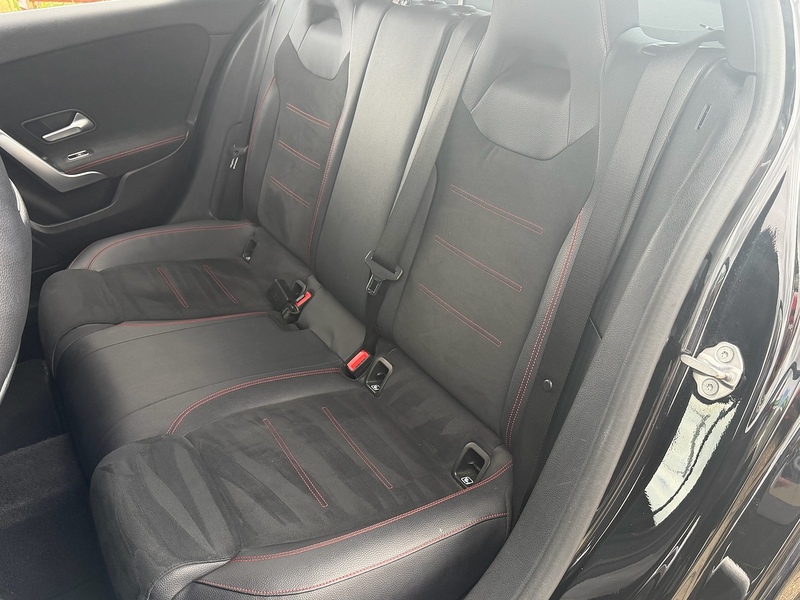 Mercedes-Benz A Class 1.3 A200 AMG Line (Executive) Hatchback 5dr Petrol 7G-DCT Euro 6 (s/s) (163 ps) - U10004250