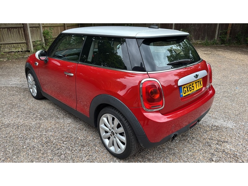 MINI Hatch 1.5 Cooper Hatchback 3dr Petrol Manual Euro 6 (s/s) (136 ps) - U10004251