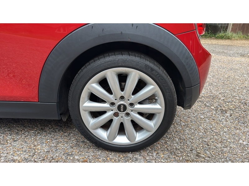 MINI Hatch 1.5 Cooper Hatchback 3dr Petrol Manual Euro 6 (s/s) (136 ps) - U10004251