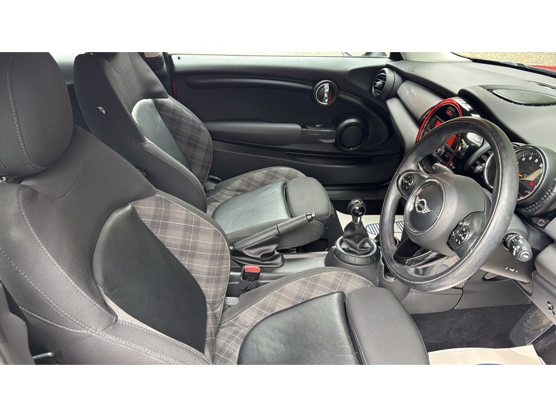 MINI Hatch 1.5 Cooper Hatchback 3dr Petrol Manual Euro 6 (s/s) (136 ps) - U10004251