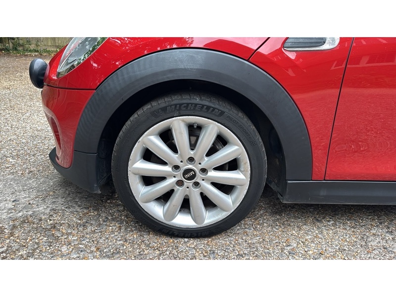 MINI Hatch 1.5 Cooper Hatchback 3dr Petrol Manual Euro 6 (s/s) (136 ps) - U10004251