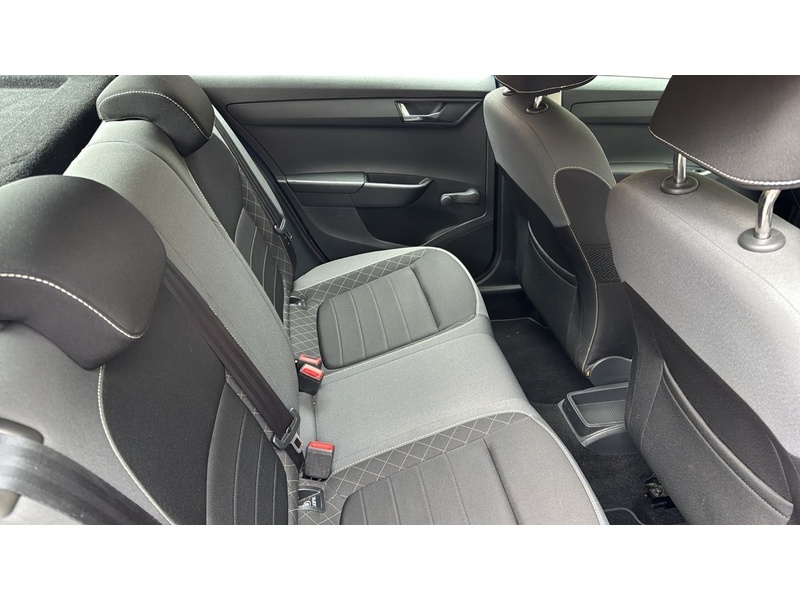 Skoda Fabia 1.0 TSI Colour Edition Hatchback 5dr Petrol Manual Euro 6 (s/s) (95 ps) - U10004252