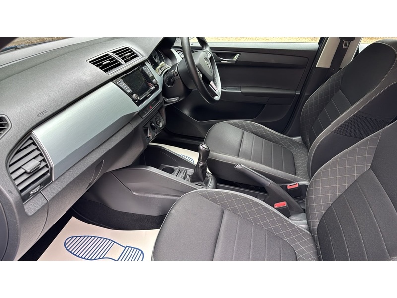 Skoda Fabia 1.0 TSI Colour Edition Hatchback 5dr Petrol Manual Euro 6 (s/s) (95 ps) - U10004252