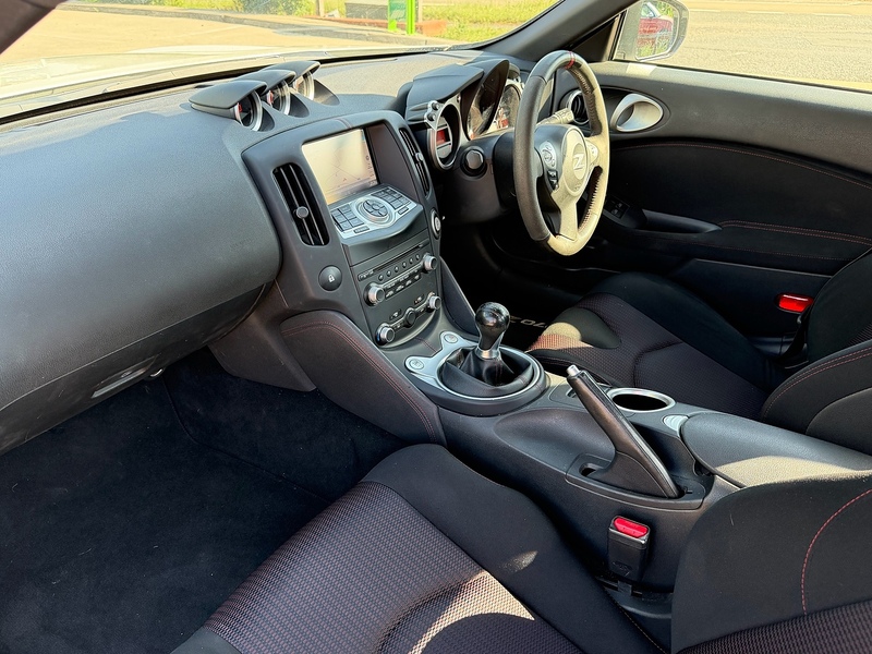 Nissan 370 Z 3.7 V6 Nismo Coupe 3dr Petrol Manual Euro 5 (344 ps) - U10004255