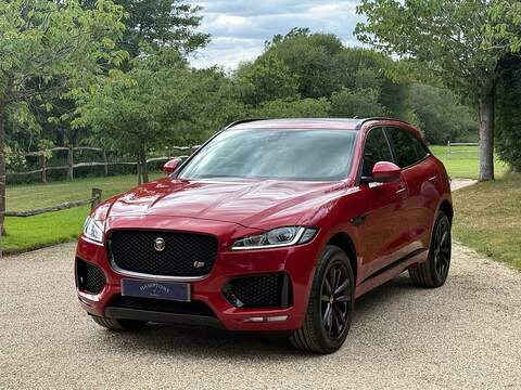 Jaguar F-PACE 3.0 D300 V6 S SUV 5dr Diesel Auto AWD Euro 6 (s/s) (300 ps) - U10004256