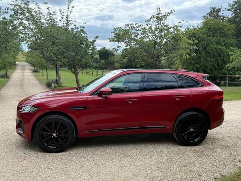 Jaguar F-PACE 3.0 D300 V6 S SUV 5dr Diesel Auto AWD Euro 6 (s/s) (300 ps) - U10004256