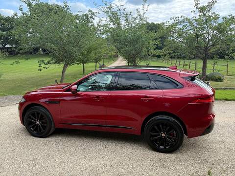 Jaguar F-PACE 3.0 D300 V6 S SUV 5dr Diesel Auto AWD Euro 6 (s/s) (300 ps) - U10004256
