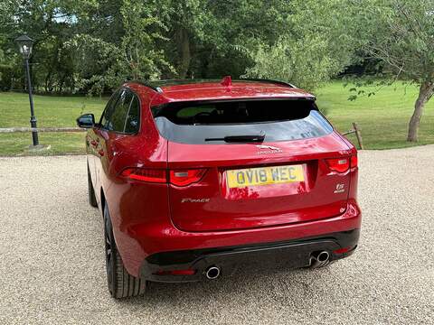 Jaguar F-PACE 3.0 D300 V6 S SUV 5dr Diesel Auto AWD Euro 6 (s/s) (300 ps) - U10004256