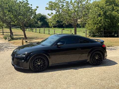 Audi TT 2.0 TFSI 40 Black Edition Coupe 3dr Petrol S Tronic Euro 6 (s/s) (197 ps) - U10004260