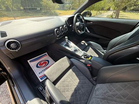 Audi TT 2.0 TFSI 40 Black Edition Coupe 3dr Petrol S Tronic Euro 6 (s/s) (197 ps) - U10004260