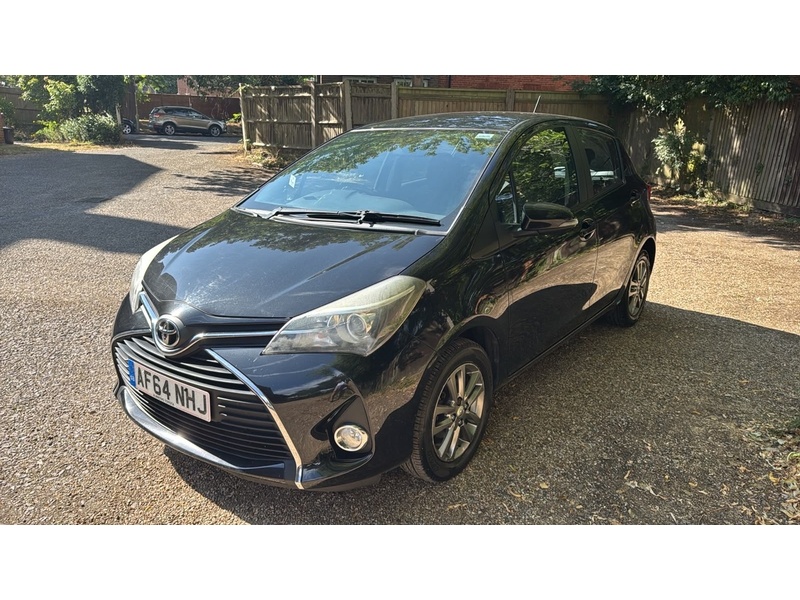 Toyota Yaris 1.33 Dual VVT-i Icon Hatchback 5dr Petrol Multidrive S Euro 5 Euro 5 (99 ps) - U10004266