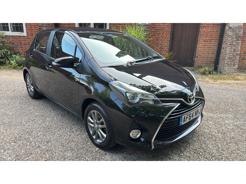 Toyota Yaris 1.33 Dual VVT-i Icon Hatchback 5dr Petrol Multidrive S Euro 5 Euro 5 (99 ps) - U10004266