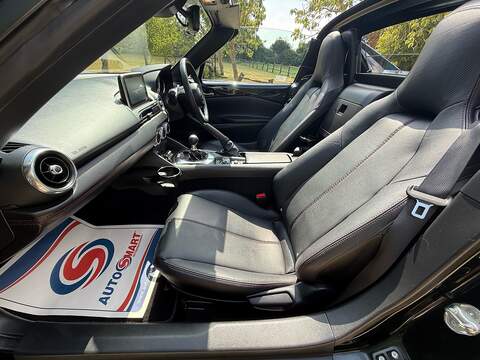 Mazda MX-5 RF 2.0 SKYACTIV-G Sport Nav Convertible 2dr Petrol Manual Euro 6 (160 ps) - U10004267