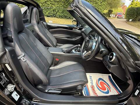 Mazda MX-5 RF 2.0 SKYACTIV-G Sport Nav Convertible 2dr Petrol Manual Euro 6 (160 ps) - U10004267