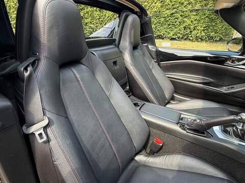 Mazda MX-5 RF 2.0 SKYACTIV-G Sport Nav Convertible 2dr Petrol Manual Euro 6 (160 ps) - U10004267
