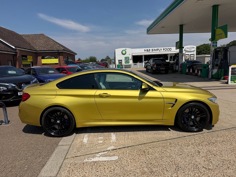 BMW M4 3.0 BiTurbo Coupe 2dr Petrol DCT Euro 6 (s/s) (431 ps) - U10004268