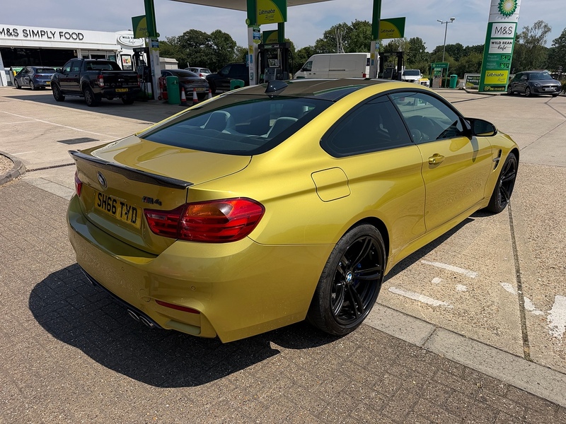 BMW M4 3.0 BiTurbo Coupe 2dr Petrol DCT Euro 6 (s/s) (431 ps) - U10004268