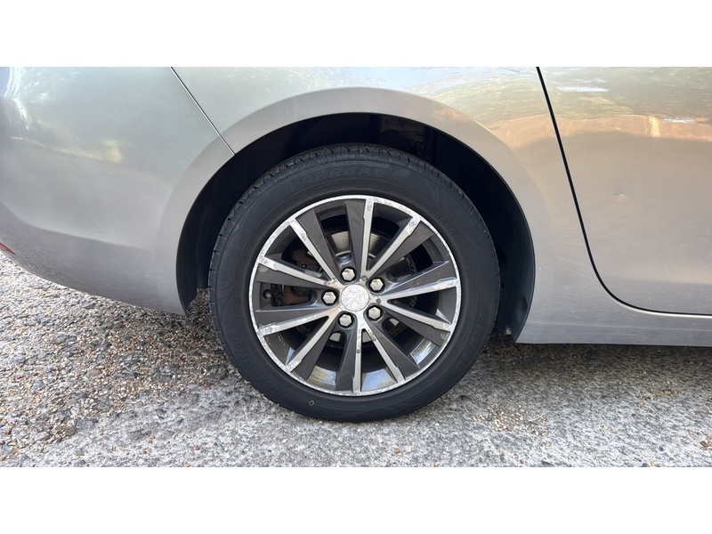 Peugeot 308 SW 1.6 BlueHDi Allure Estate 5dr Diesel Manual Euro 6 (s/s) (120 ps) - U10004270