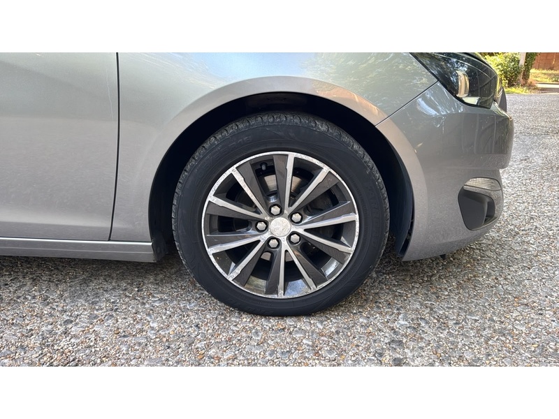 Peugeot 308 SW 1.6 BlueHDi Allure Estate 5dr Diesel Manual Euro 6 (s/s) (120 ps) - U10004270