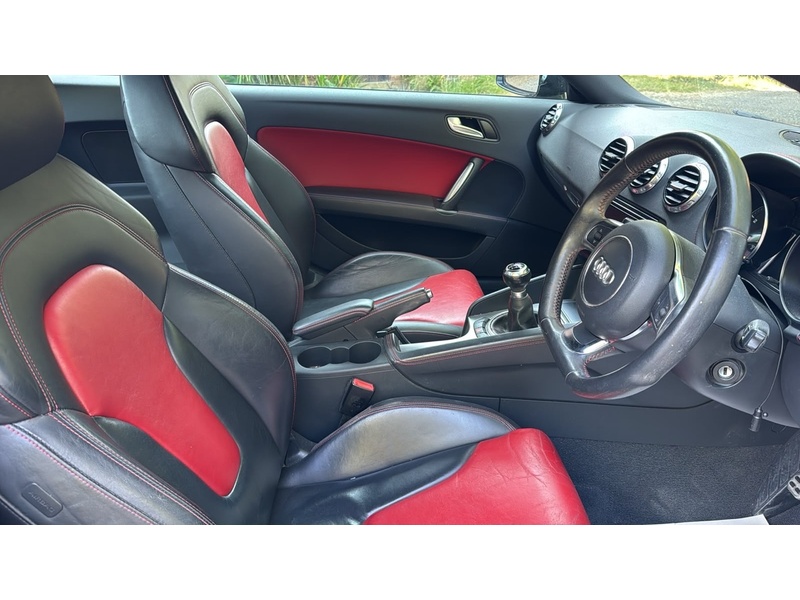 Audi TT 1.8 TFSI Sport Coupe 3dr Petrol Manual Euro 5 (160 ps) - U10004276