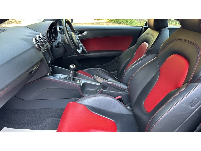 Audi TT 1.8 TFSI Sport Coupe 3dr Petrol Manual Euro 5 (160 ps) - U10004276