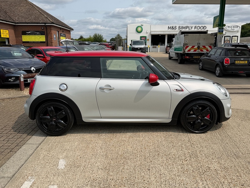 MINI Hatch 2.0 John Cooper Works Hatchback 3dr Petrol Manual Euro 6 (s/s) (231 ps) - U10004279