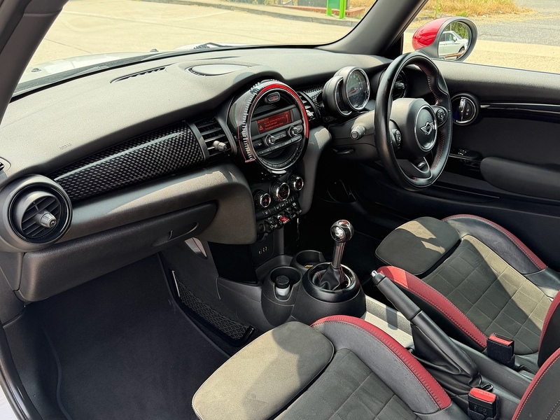 MINI Hatch 2.0 John Cooper Works Hatchback 3dr Petrol Manual Euro 6 (s/s) (231 ps) - U10004279