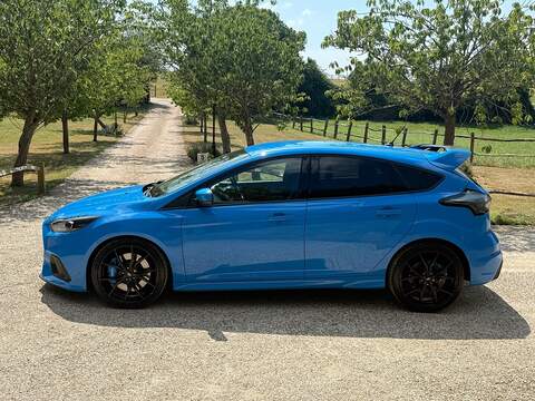 Ford Focus 2.3T EcoBoost RS Hatchback 5dr Petrol Manual AWD Euro 6 (s/s) (350 ps) - U10004281