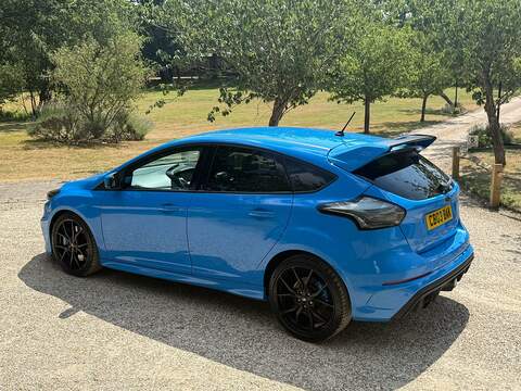 Ford Focus 2.3T EcoBoost RS Hatchback 5dr Petrol Manual AWD Euro 6 (s/s) (350 ps) - U10004281