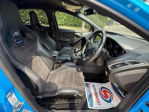 Ford Focus 2.3T EcoBoost RS Hatchback 5dr Petrol Manual AWD Euro 6 (s/s) (350 ps) - U10004281