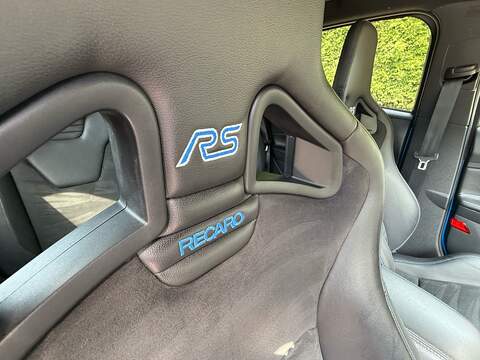 Ford Focus 2.3T EcoBoost RS Hatchback 5dr Petrol Manual AWD Euro 6 (s/s) (350 ps) - U10004281