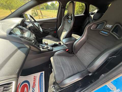 Ford Focus 2.3T EcoBoost RS Hatchback 5dr Petrol Manual AWD Euro 6 (s/s) (350 ps) - U10004281