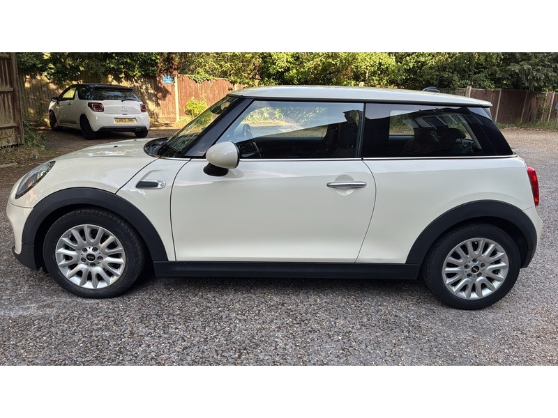 MINI Hatch 1.5 Cooper Hatchback 3dr Petrol Manual Euro 6 (s/s) (136 ps) - U10004284