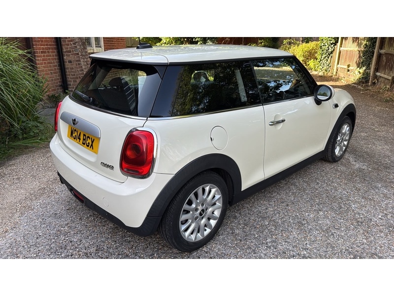 MINI Hatch 1.5 Cooper Hatchback 3dr Petrol Manual Euro 6 (s/s) (136 ps) - U10004284