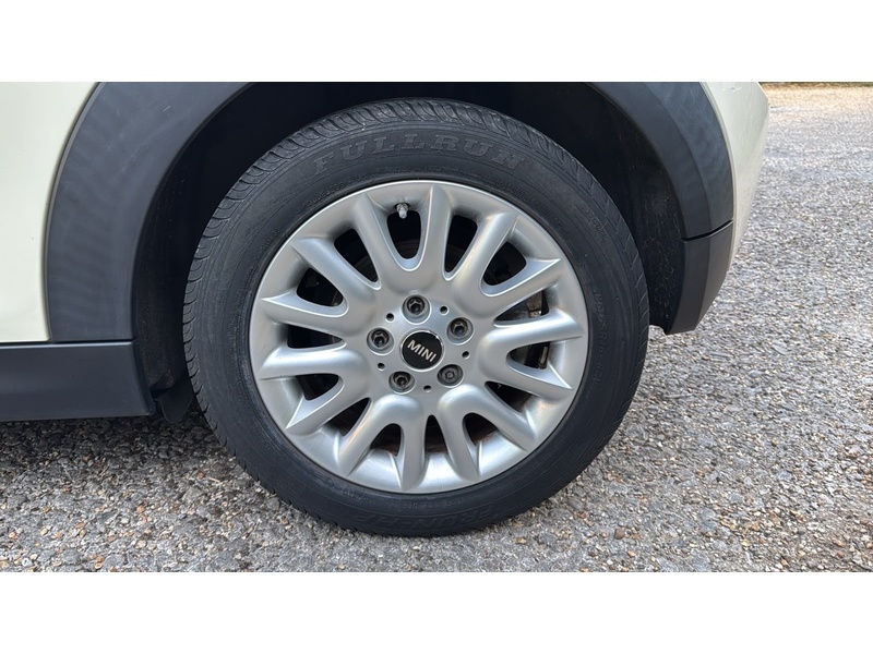 MINI Hatch 1.5 Cooper Hatchback 3dr Petrol Manual Euro 6 (s/s) (136 ps) - U10004284