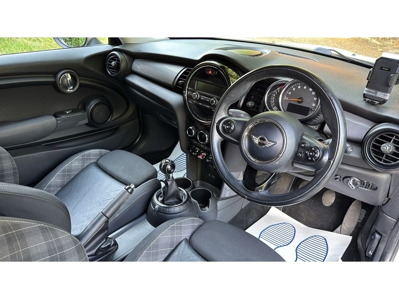 MINI Hatch 1.5 Cooper Hatchback 3dr Petrol Manual Euro 6 (s/s) (136 ps) - U10004284