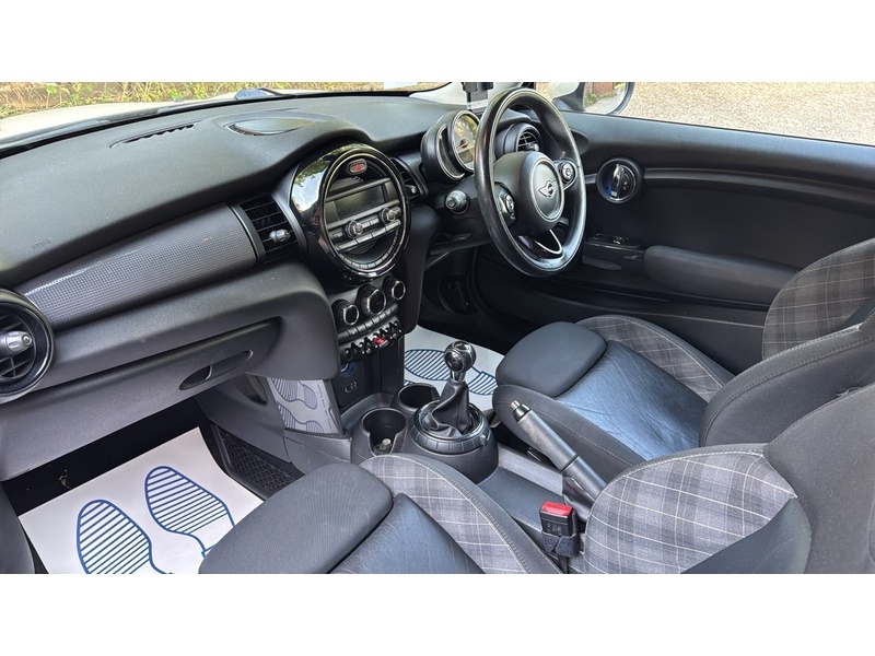 MINI Hatch 1.5 Cooper Hatchback 3dr Petrol Manual Euro 6 (s/s) (136 ps) - U10004284