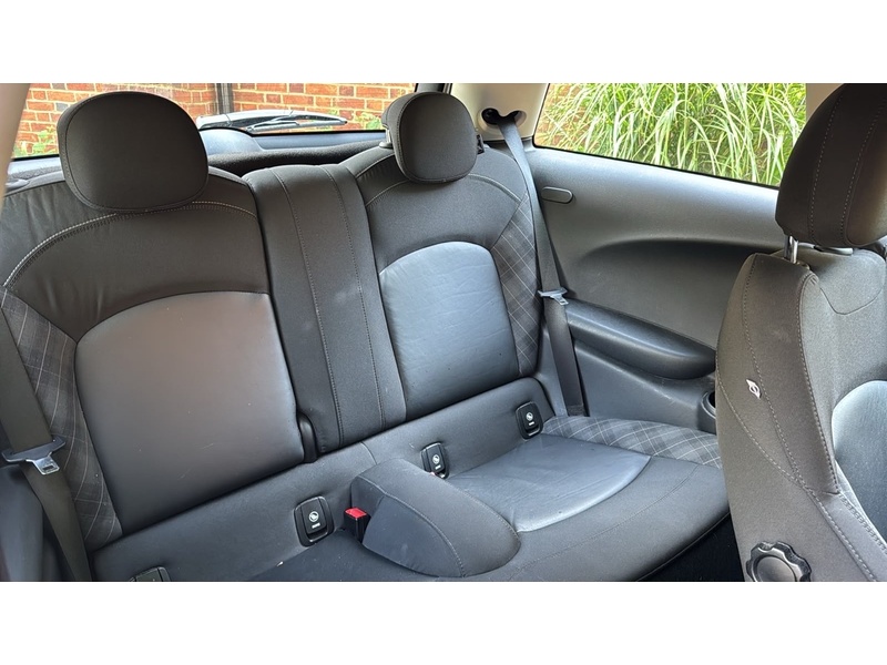 MINI Hatch 1.5 Cooper Hatchback 3dr Petrol Manual Euro 6 (s/s) (136 ps) - U10004284