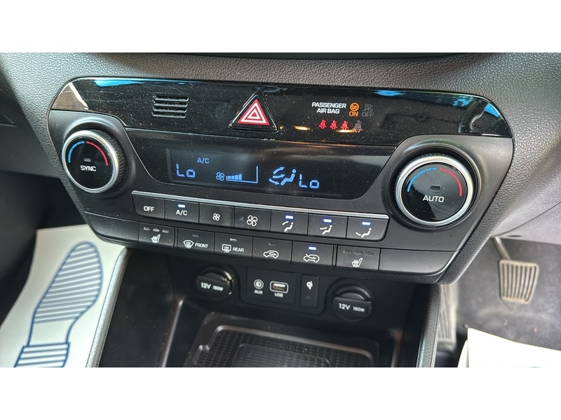 Hyundai TUCSON 1.6 CRDi Premium SUV 5dr Diesel Manual Euro 6 (s/s) (115 ps) - U10004287