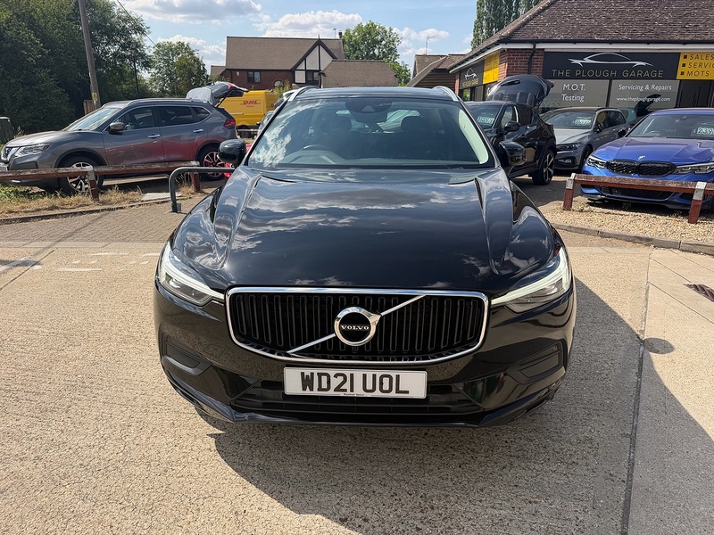 Volvo XC60 B5 MHEV Momentum SUV 2.0 Automatic Petrol Hybrid - U10004291