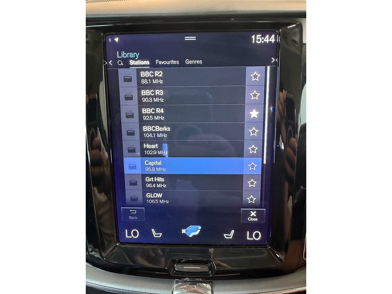 Volvo XC60 B5 MHEV Momentum SUV 2.0 Automatic Petrol Hybrid - U10004291