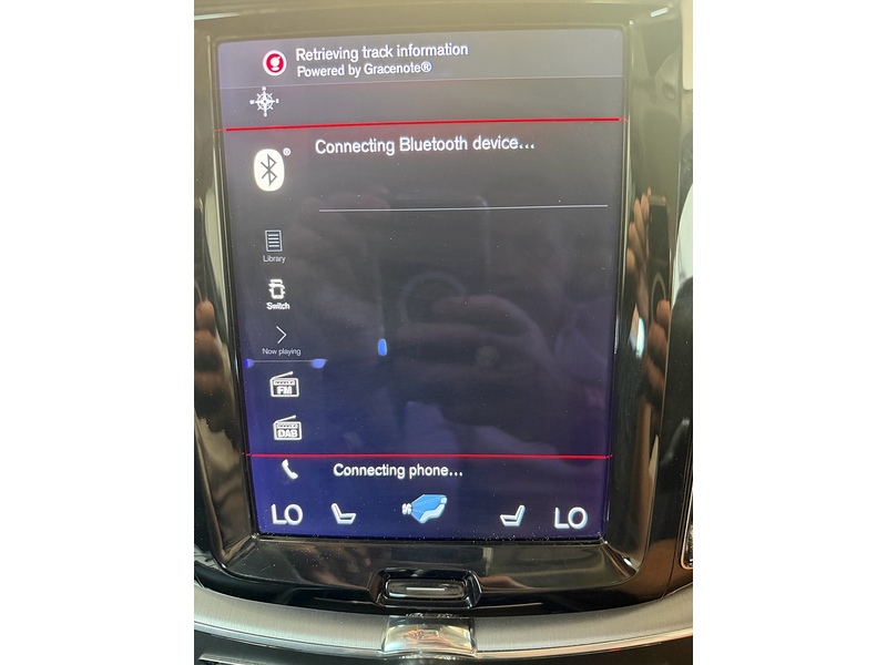 Volvo XC60 B5 MHEV Momentum SUV 2.0 Automatic Petrol Hybrid - U10004291